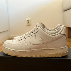 Nike air force 1 - Bra skick
