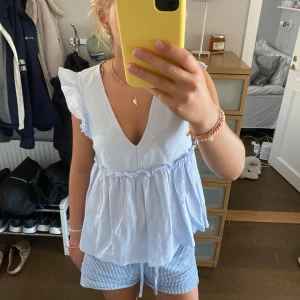 Blå topp - Jättefin ljusblå topp💓