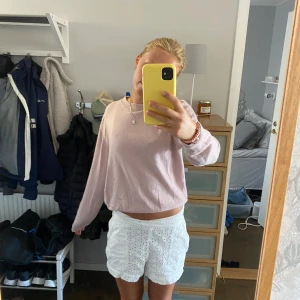 Rosa tröja  - Tunnstickad rosa tröja från Zara!💓