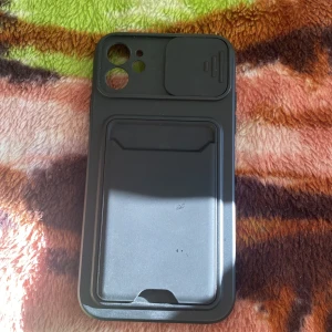 Säljer skal 11 iPhone  - Säljer skal som jag behöver inte längre  Intresserad Kom dm 🤍🤍