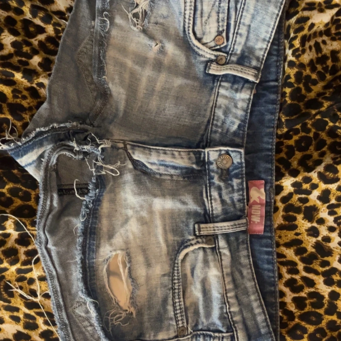 Blå jeansshorts från NOW