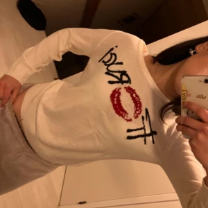 Fiorucci sweater 💋 - Som ny endast använd 2 gånger  