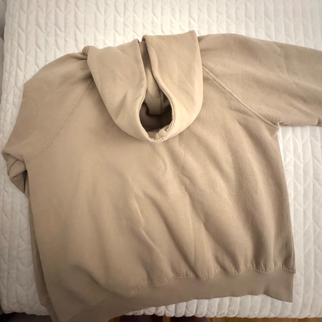 Beige hoodie från Pull&Bear - 90
