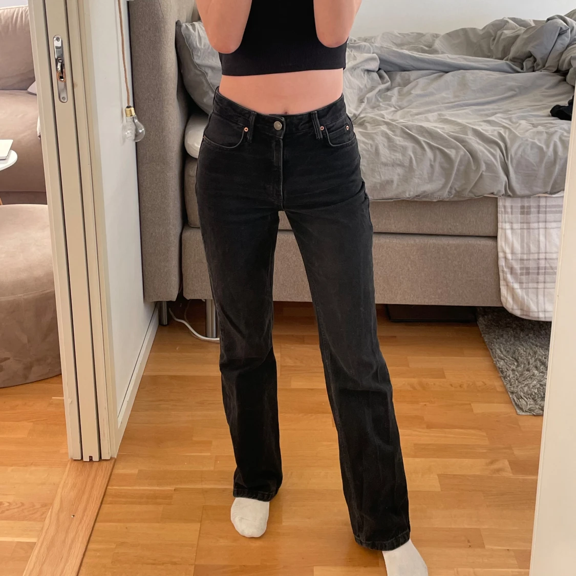 Svarta jeans med rak passform