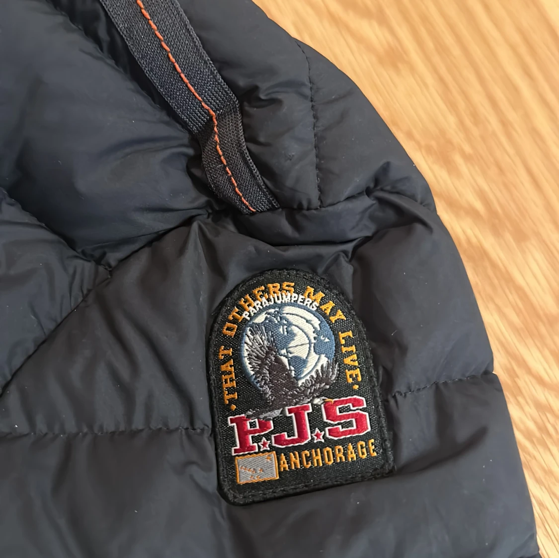 Svart dunjacka från Parajumpers - 93