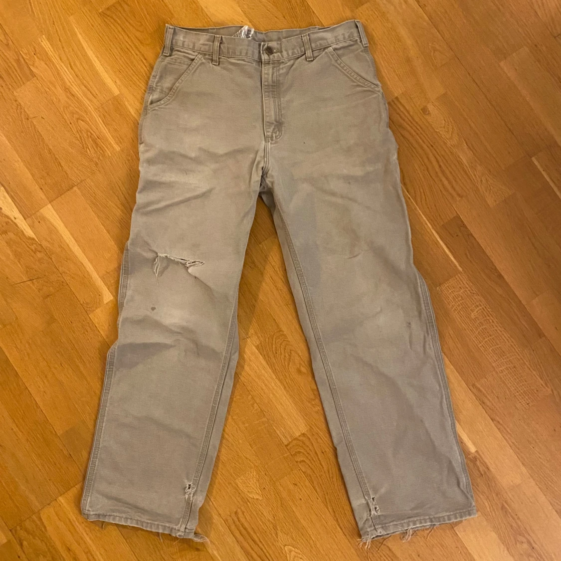 Beigea Carharttbyxor - 91