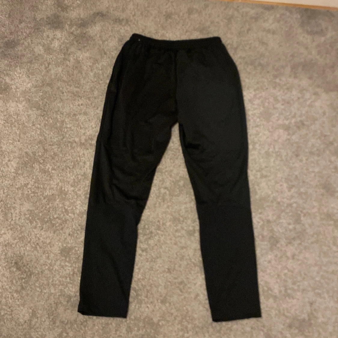 Svarta träningsbyxor från Nike - 90