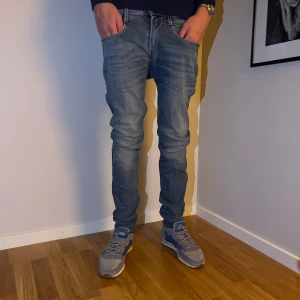 Blå jeans från Reaplay - Snygga blå jeans från Reaplay Storlek W29 L32 Nypris ~ 2300