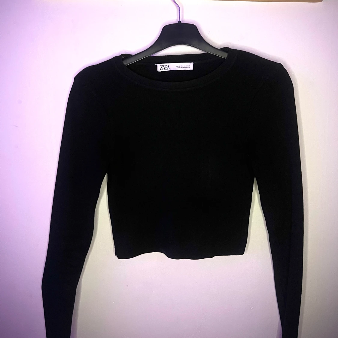 Svart croppad tröja från Zara