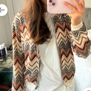 Bomber jacka!! - jättesnygg jacka med missoni mönster❣️❣️