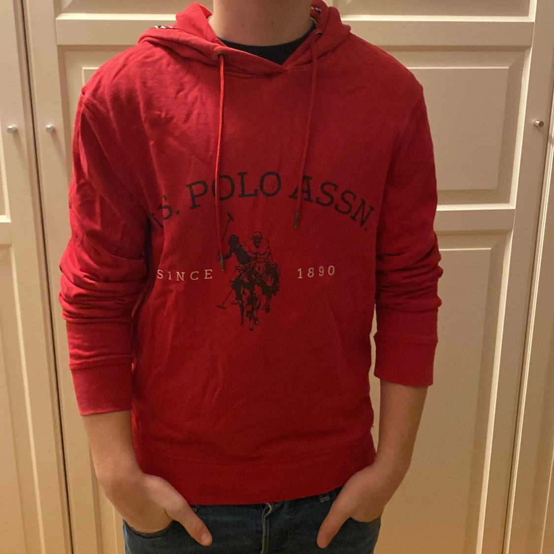 Röd hoodie från U.S. Polo Assn.