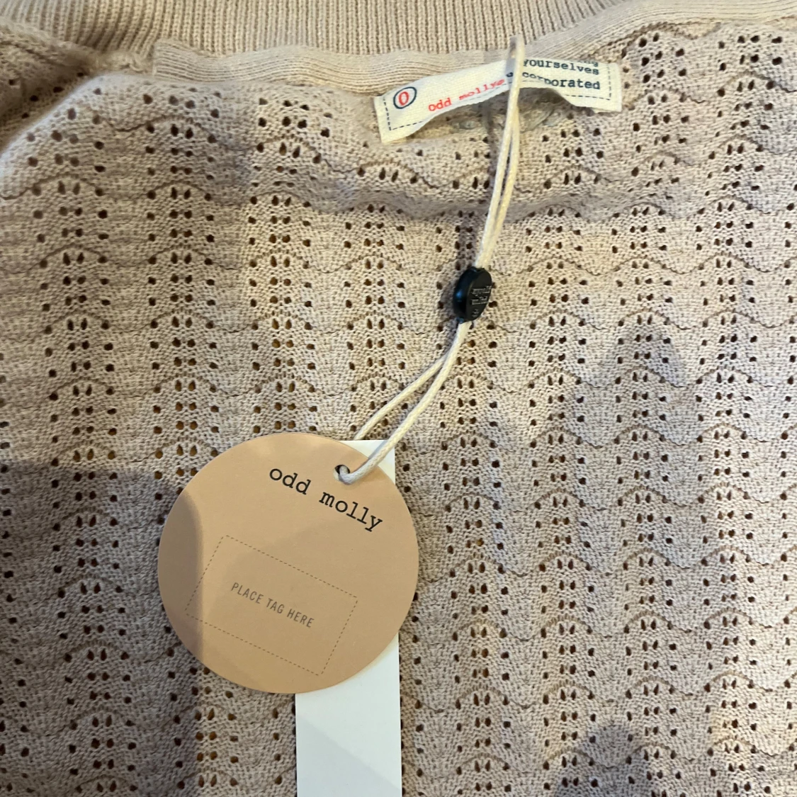 Beige stickad kofta från Odd Molly - 2