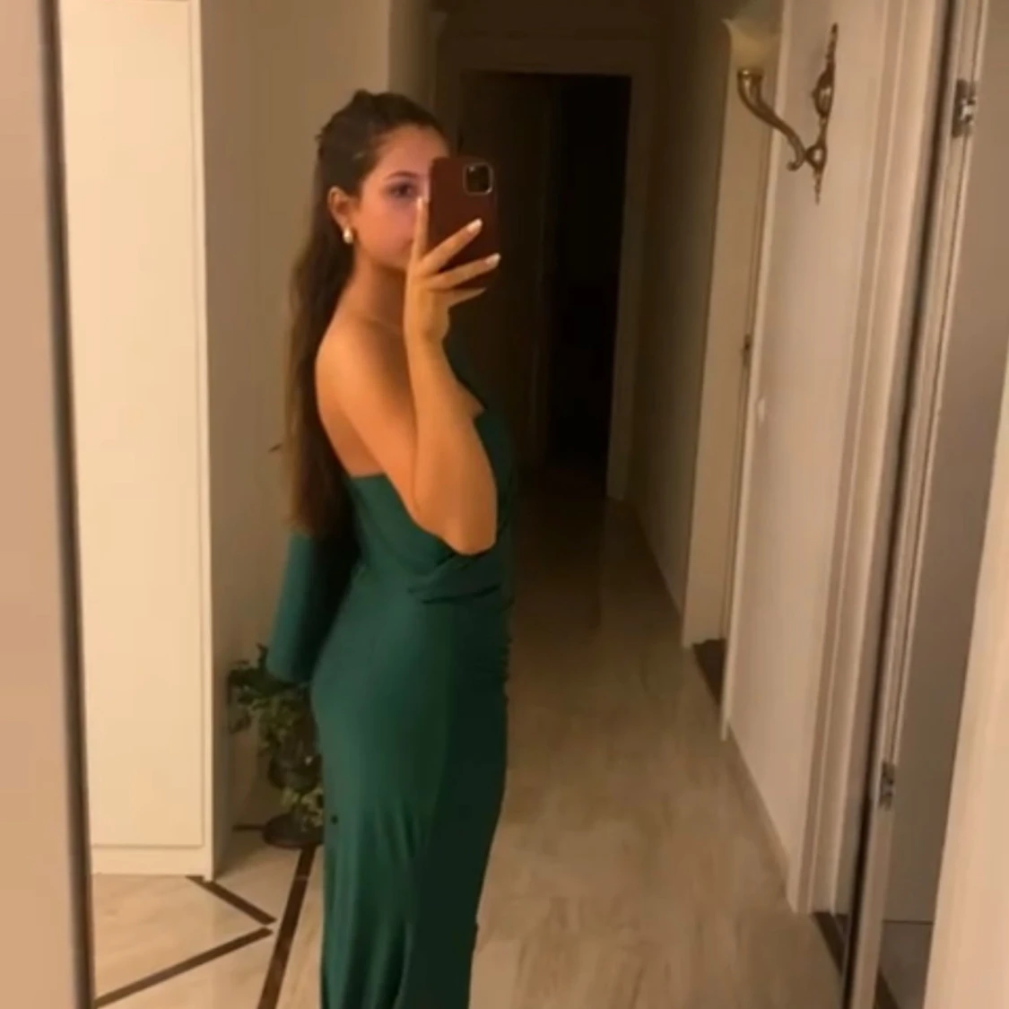 Grön axelbandslös långklänning - 1