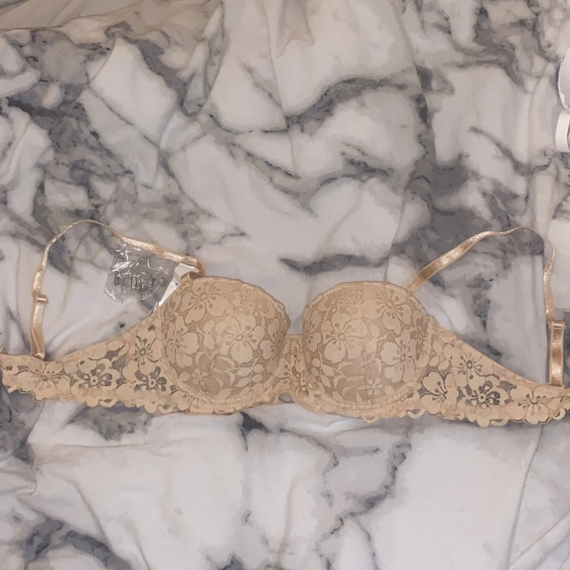 Beige spets-bh