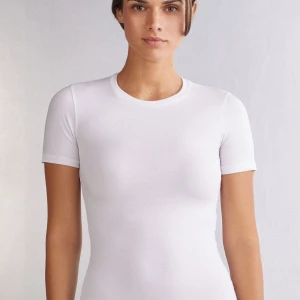 Intimissimi Kortärmad tröja i Superior-bomullsstretch - Har använt få tal gånger säljer för jag har fler av samma 💕