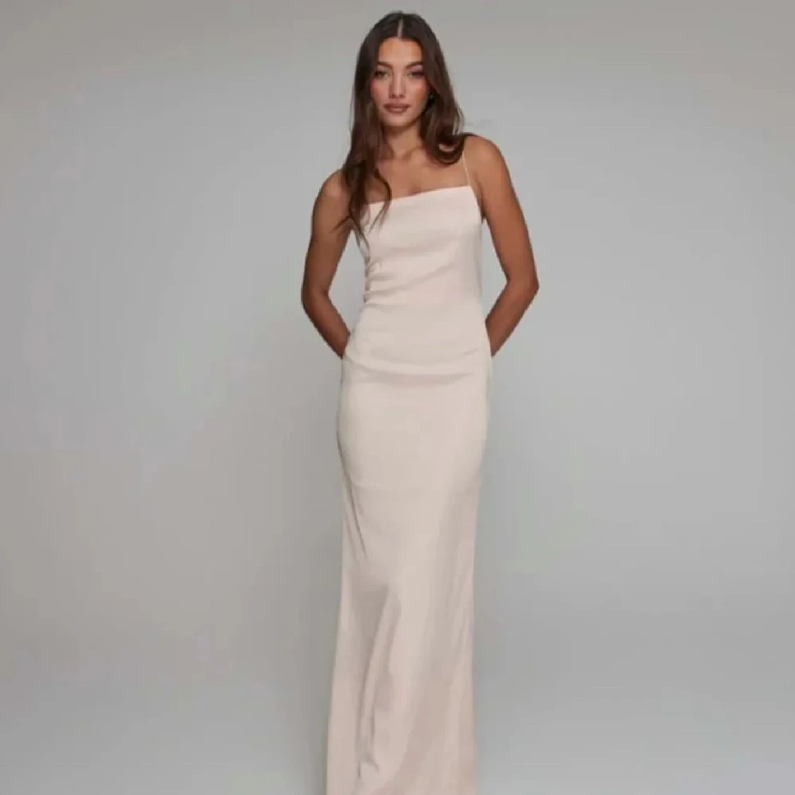 Satin balklänning - 1