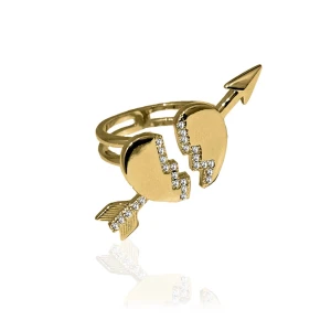 SÖKER IOAKU ARROW HEART - Söker ioaku arrow heart ring i guld. Skriv till mig om ni säljer!!
