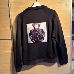 Limitato overshirt  - Limitato overshirt - Storlek : L - Fint skick - Vänligen skicka ett meddelande vid funderingar!