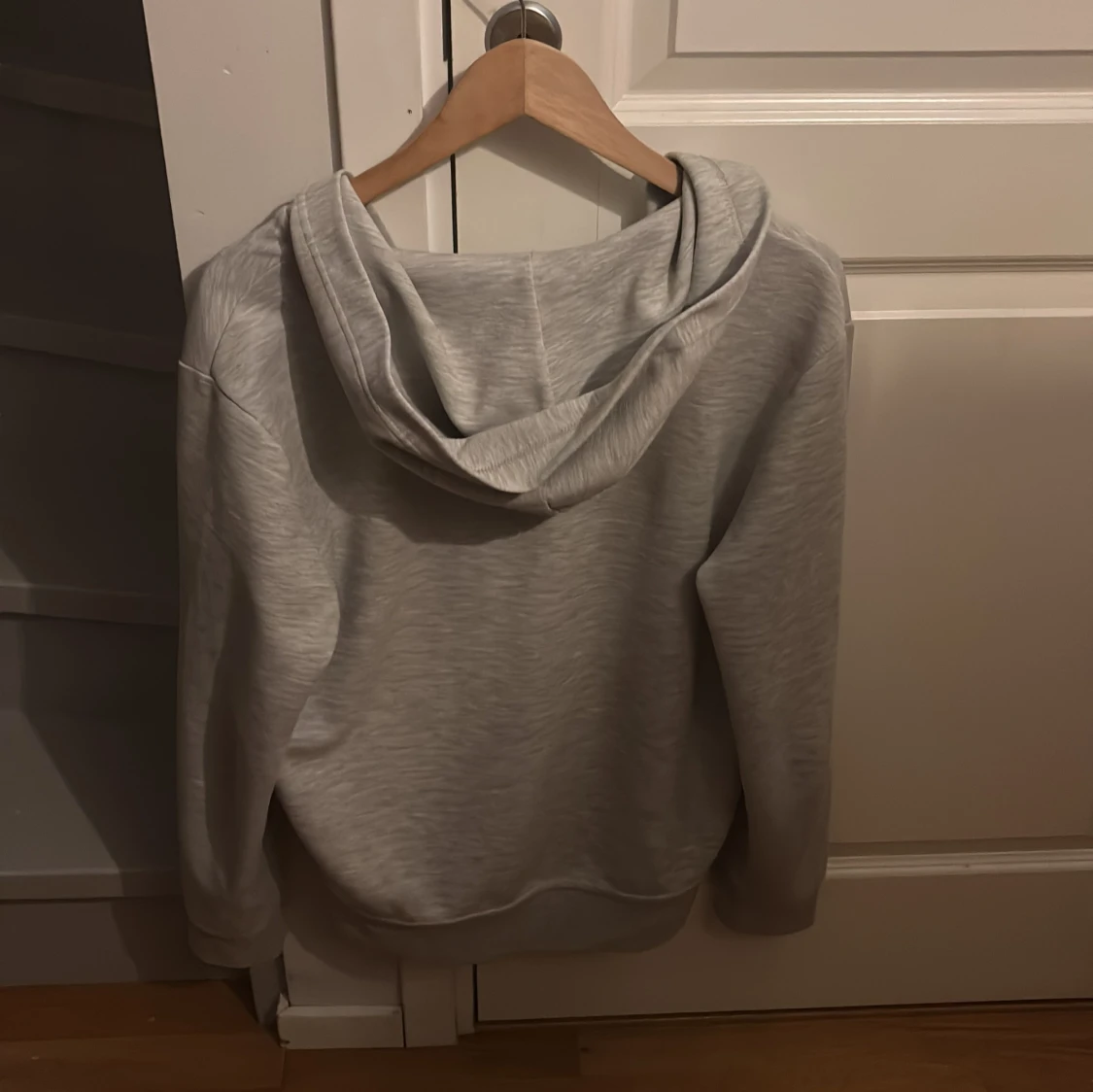Grå hoodie från Ralph Lauren - 90