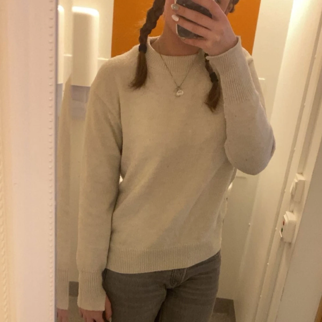 Beige stickad tröja - 90