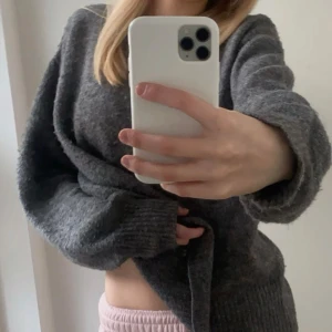 Grey sweater - Dark grey sweater