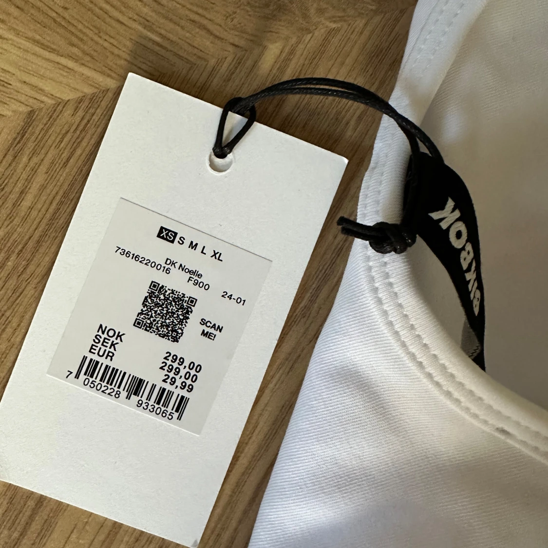 HELT NY bikbok klänning - 92