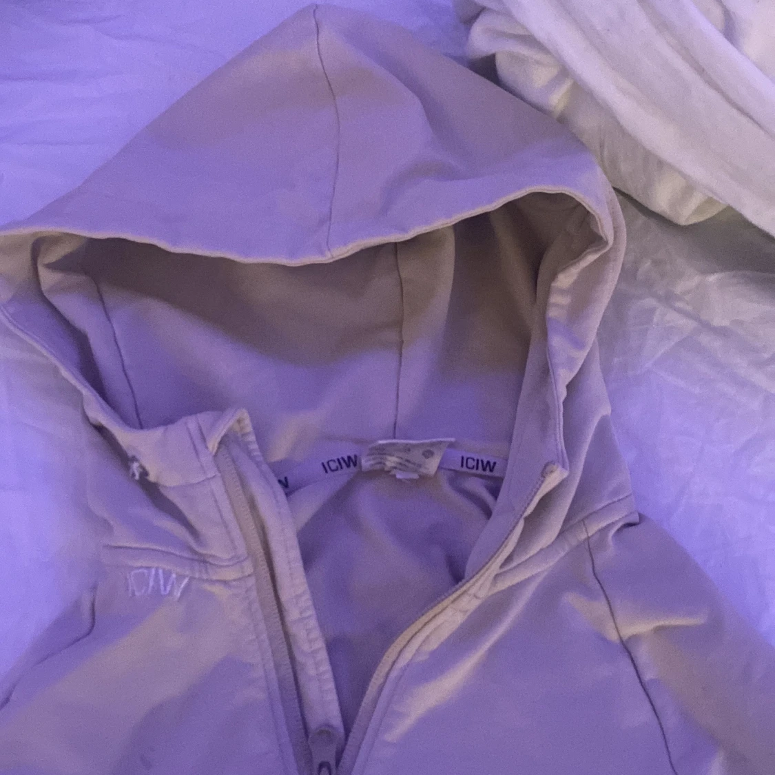 Beige huvtröja från ICANIWILL - 91