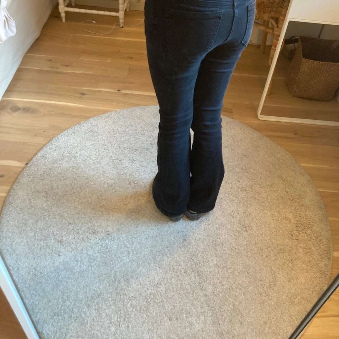 Svarta lågmidjade bootcut jeans - 91