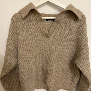 Stickad tröja - Knappt använd