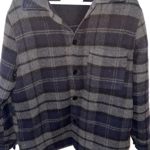 A Day's March Jacka - A days march wool jacka. Funkar för vinter och vår. Varm som tusan. Oerhört sparsamt använd. Inga flaws eller fläckar. 