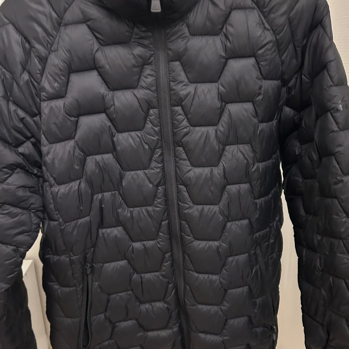 Svart quiltad jacka  - 4