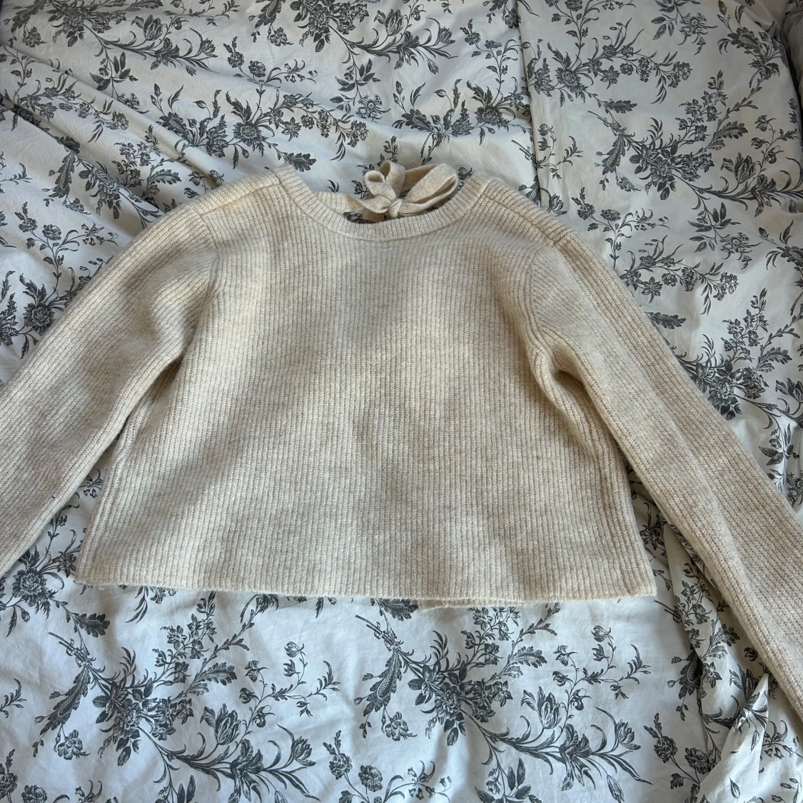 Vit/beige stickad kofta från Object - 1