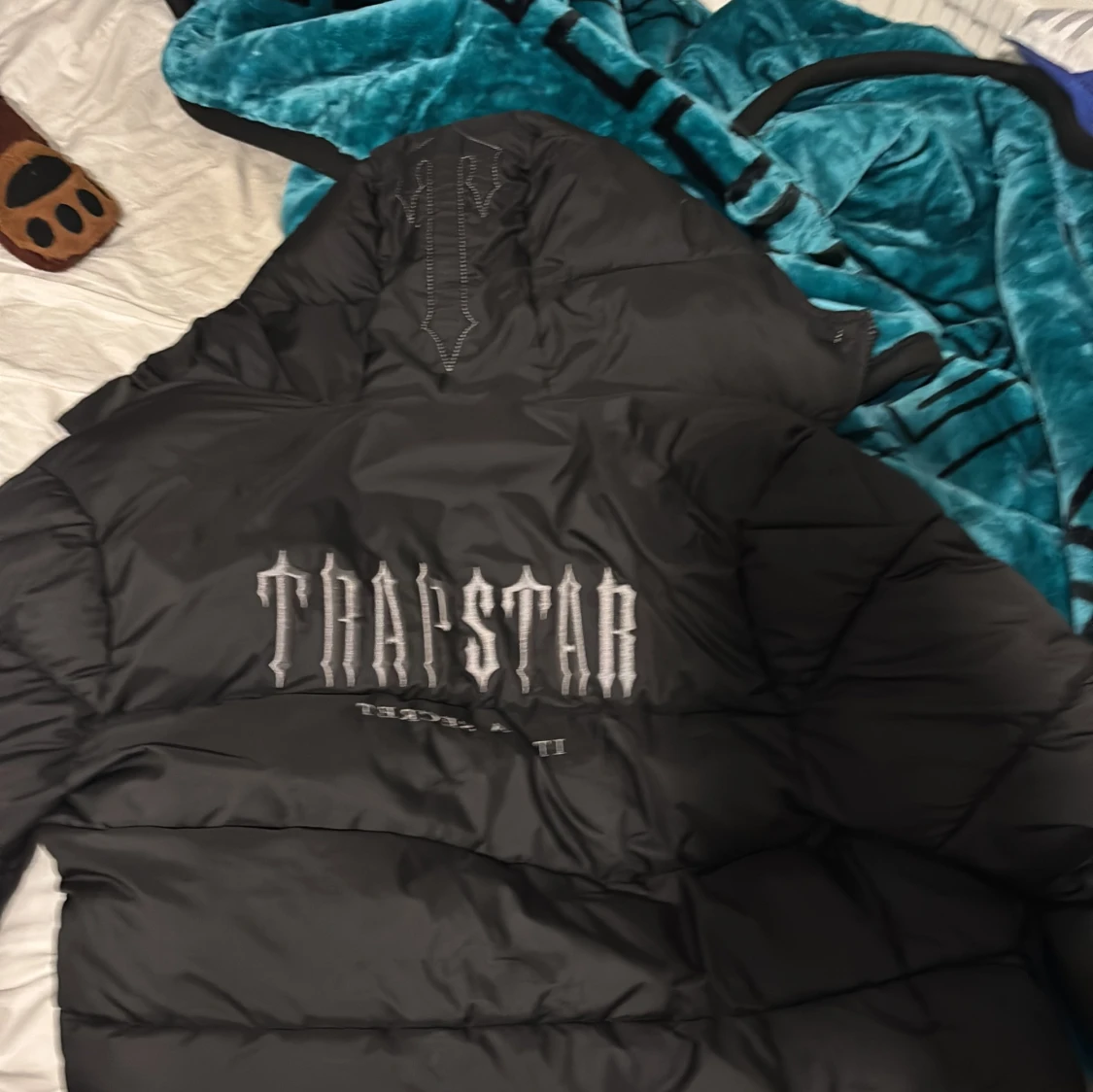 Svart pufferjacka från Trapstar - 1