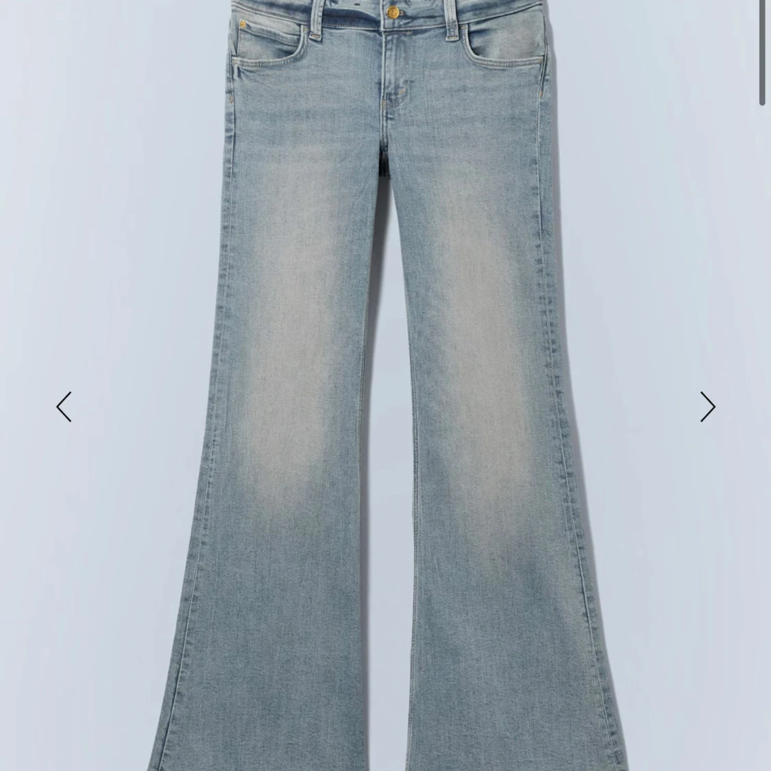 Ljusblå bootcut jeans