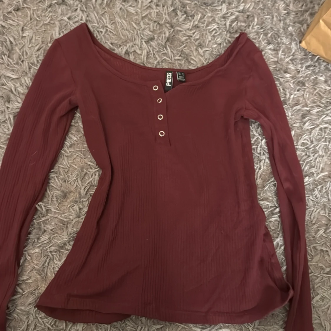 röd långärmad topp Pieces