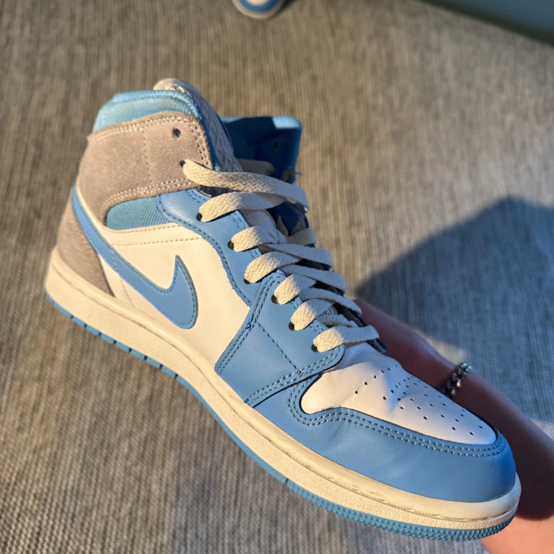 Air Jordan 1 Mid - 3