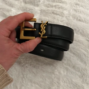 Snygg skärp  - Helt ny skärp i äkta skinn A+++ Längd 90cm Bredd 3 cm