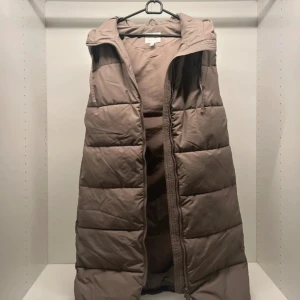 Lång beige väst - Från H&M, strl S. 