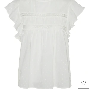 super fin blus ifrån vero moda!! - jätte skönt material och fin💓