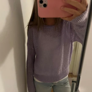 Tunn stickad mohair tröja  - Så snygg tunnt stickade lila mohair tröja, köpt på second hand men kommer inte till användning💜💜