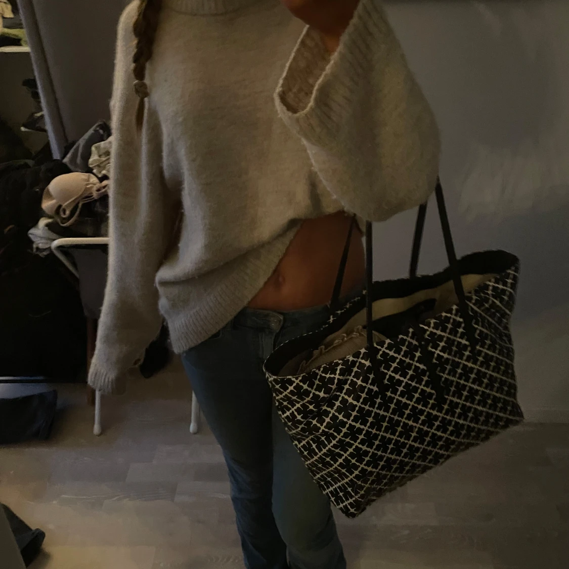 Blå jeans med knappfickor🌟