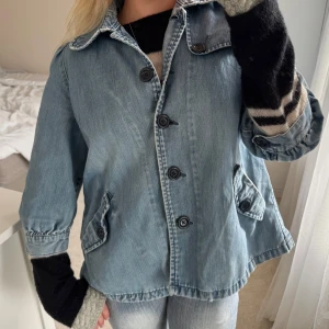 Overshirt - Overshirt i storlek 38, så så fin o passar till alla tillfällen