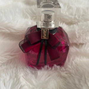 Ysl parfym  - Ca 65% kvar 50ml 