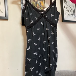 Y2k klänning - Fint skick, andvänt några gånger, storlek S