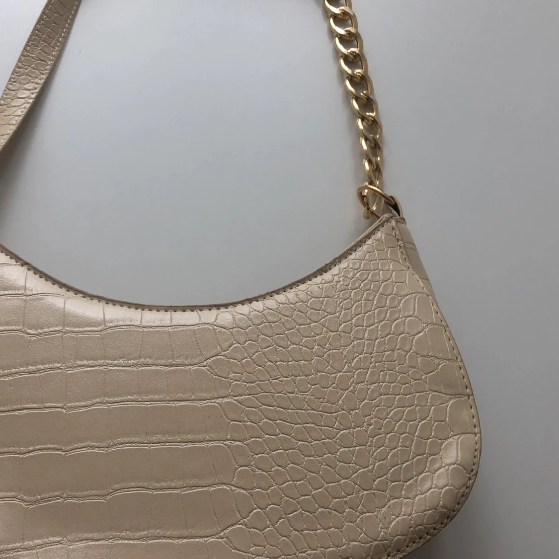 väska🧚🏽♀️