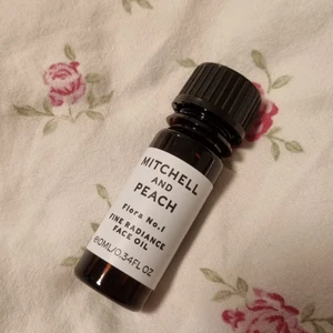 Ansiktsolja - Oöppnad ansiktsolja. 