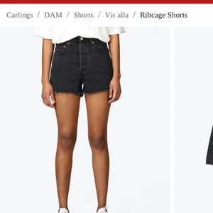 Levis shorts  - Ett par helt nya och oanvända Levis Ribcages shorts  i storlek 28. Säljer dem eftersom de va lite för stora för mig. Shortsen är super snygga och perfekta i sommar.         Ordinarie pris: 650                                                            Mitt pris:250