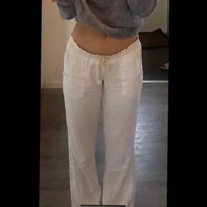 linnebyxor  - säljer dessa linnebyxor ( lånade bilder ) då det är lite för stora för mig och för långa men är ett par jätte fina byxor