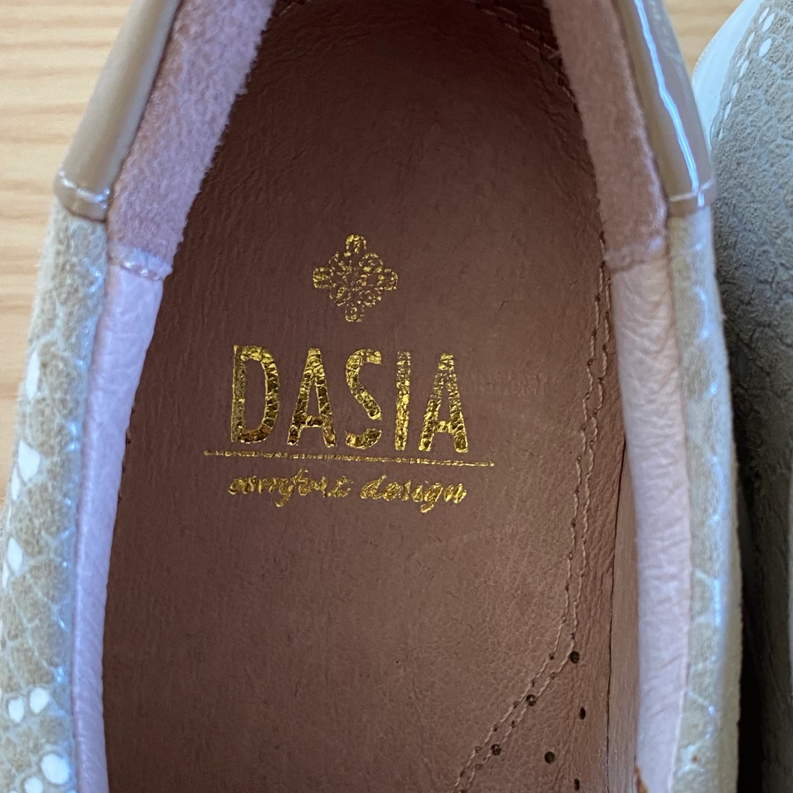 Splitternya skor från Dasia! - 91