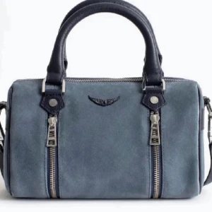 ZADIG VÄSKA - LÅNADE BILDER! Säljer denna zadig väska, säljer en till som också ligger ute på min sida! 2000kr, kan skicka fler foton  Kan ändra pris vid snabb affär Är öppen för byten!